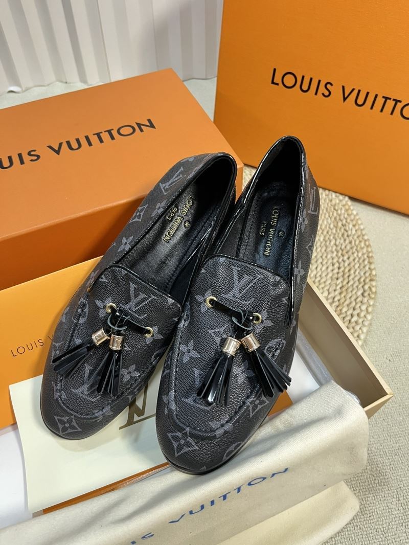 Louis Vuitton Low Shoes